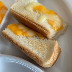 卵１個で２人分☆簡単マヨたまチーズパン